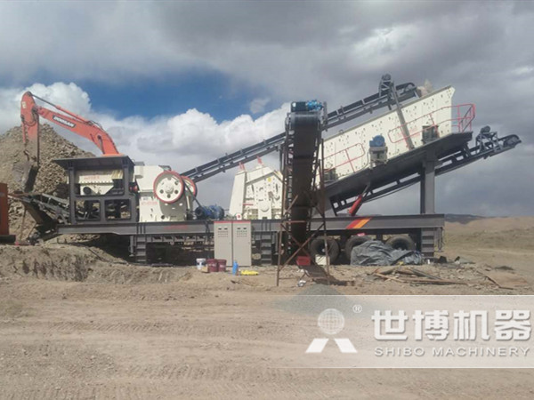 固廢建筑垃圾處理現(xiàn)場(chǎng)