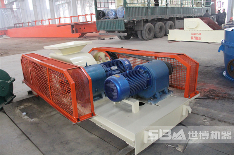 輥式制砂機(jī)
