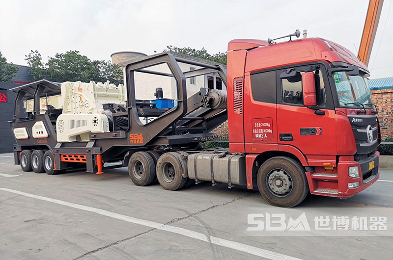 移動破碎機設(shè)備發(fā)貨 移動破碎機設(shè)備發(fā)貨