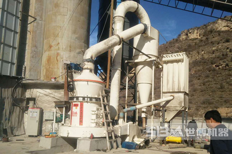 磨粉機生產現(xiàn)場圖