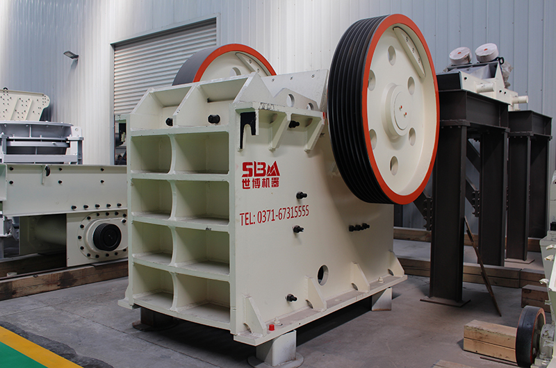 顎式破碎機，簡單實用石灰石破碎機