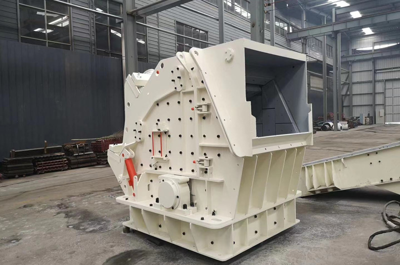 大口反擊式碎石機(jī)