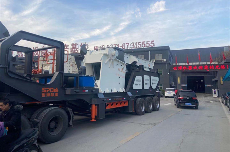 大型移動石子石料破碎機(jī)，大型鄂破移動站