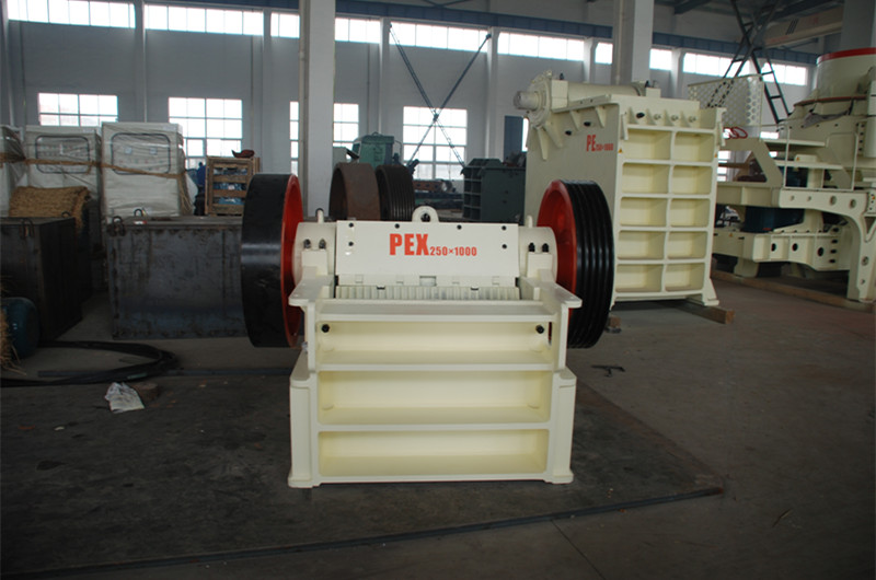 PEX細(xì)碎鄂破機和PE粗碎鄂破機