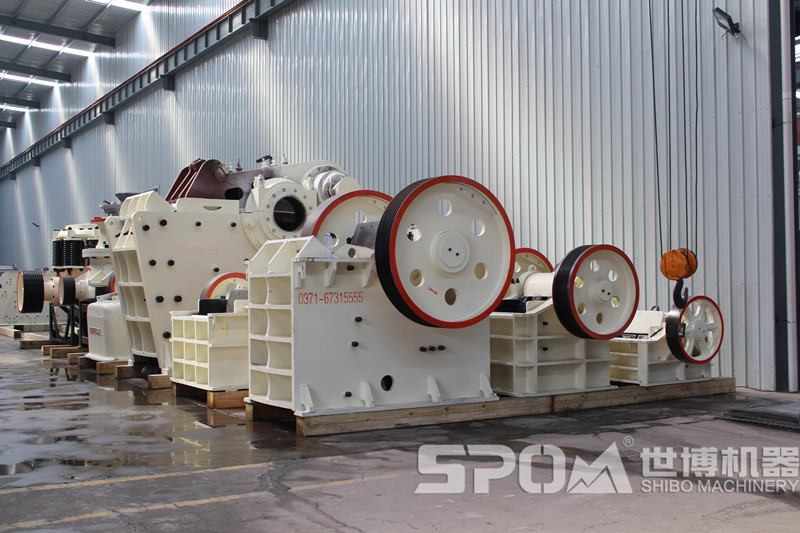 大中小顎破碎機，世博廠家車間實拍