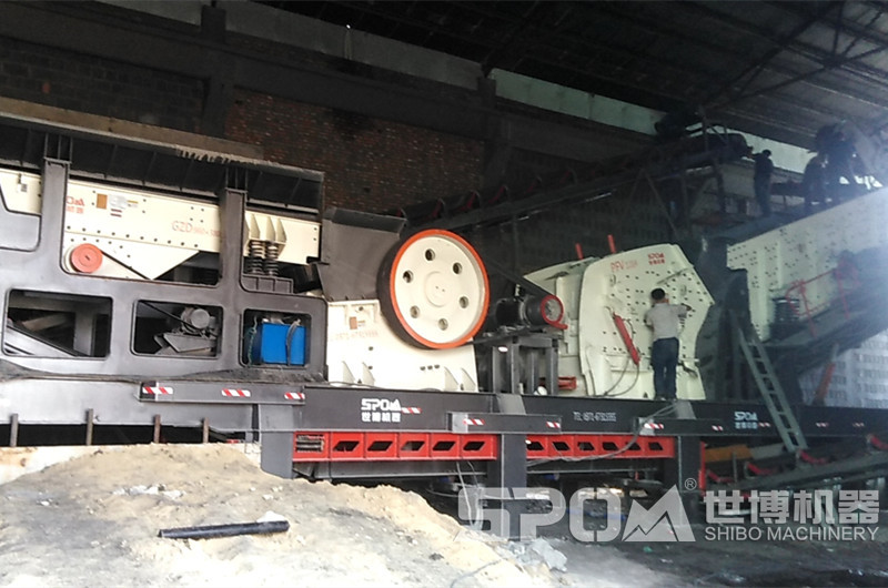 移動式粉碎建筑垃圾生產(chǎn)線，四組合移動破碎設(shè)備