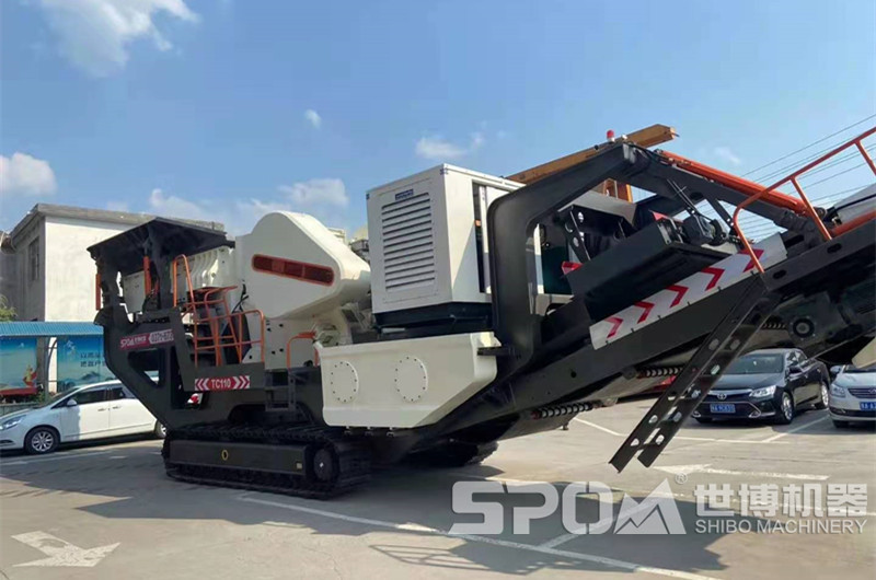 履帶顎破移動破碎機