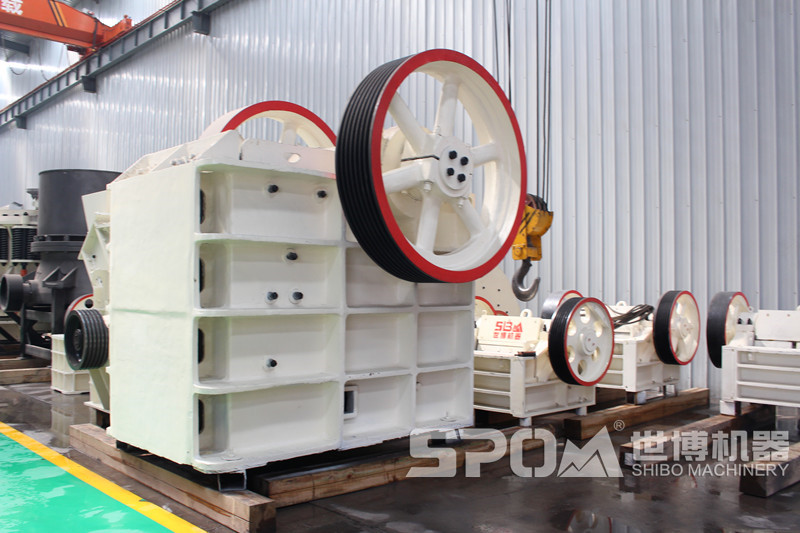 顎破，石英砂粗碎設(shè)備