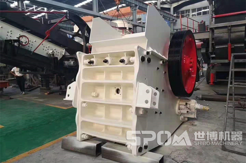 大型歐版顎式破碎機