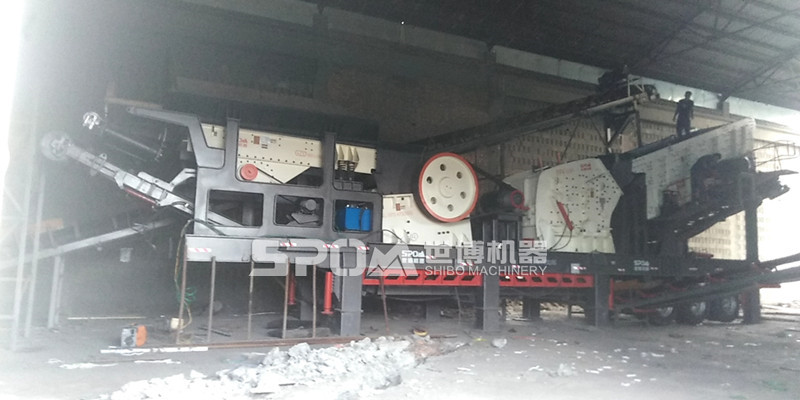 四組合移動式破碎機(jī)