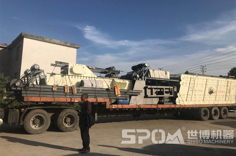 世博廠家輸送機(jī)、振動篩、給料機(jī)滿車發(fā)貨