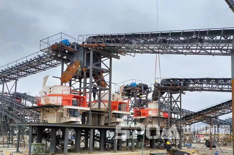 三臺(tái)制砂機(jī)，已安裝好